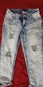 NOBO(No Boundaries) Capri Jeans